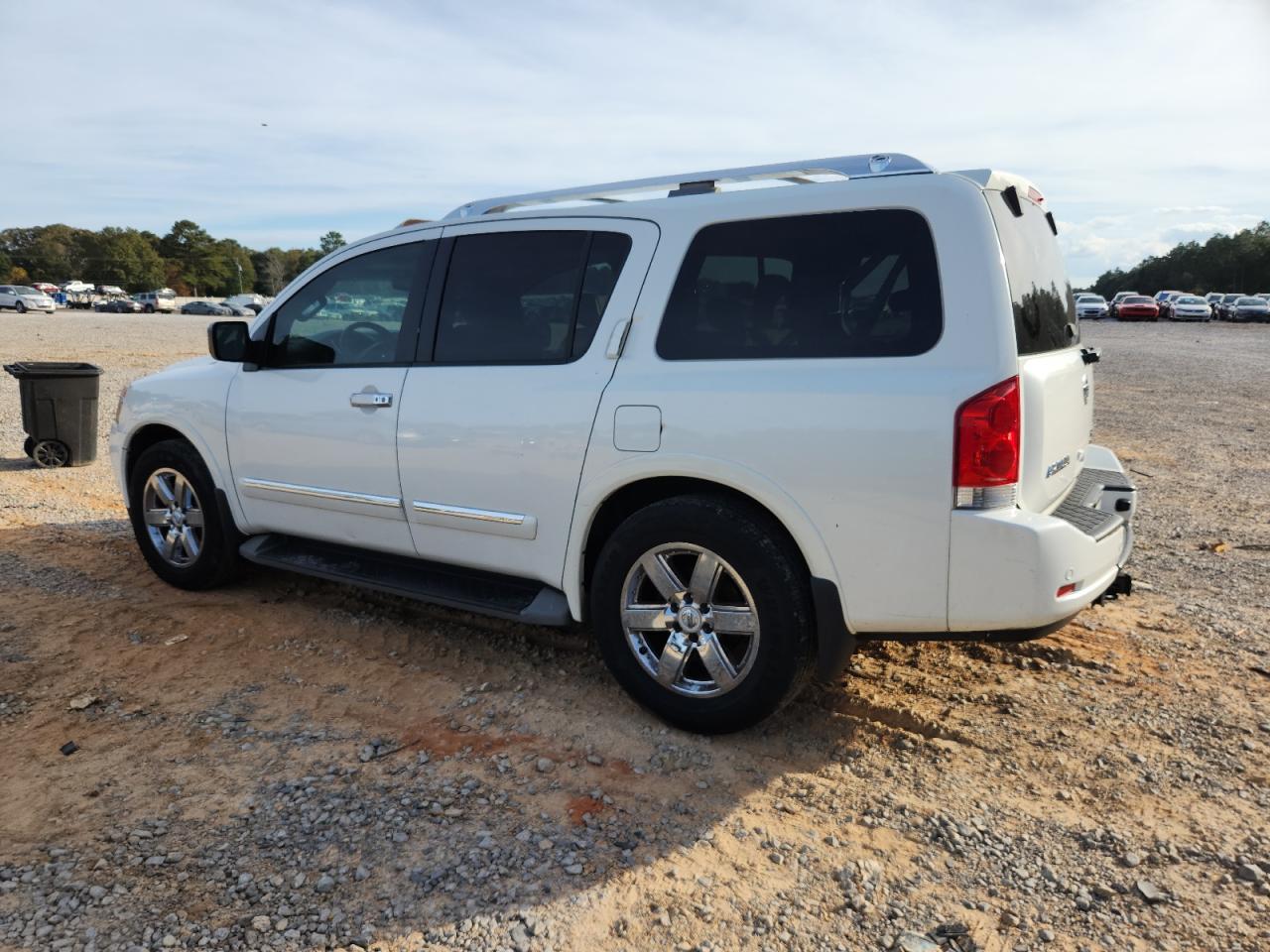 Nissan Armada Sv Image 4