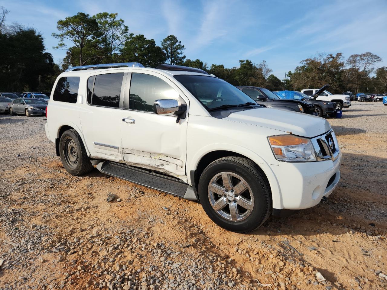 Nissan Armada Sv Image 8
