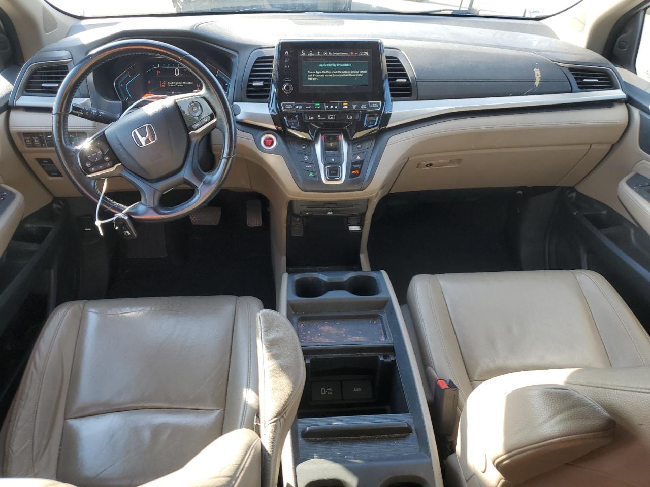 Honda Odyssey Touring Image 2