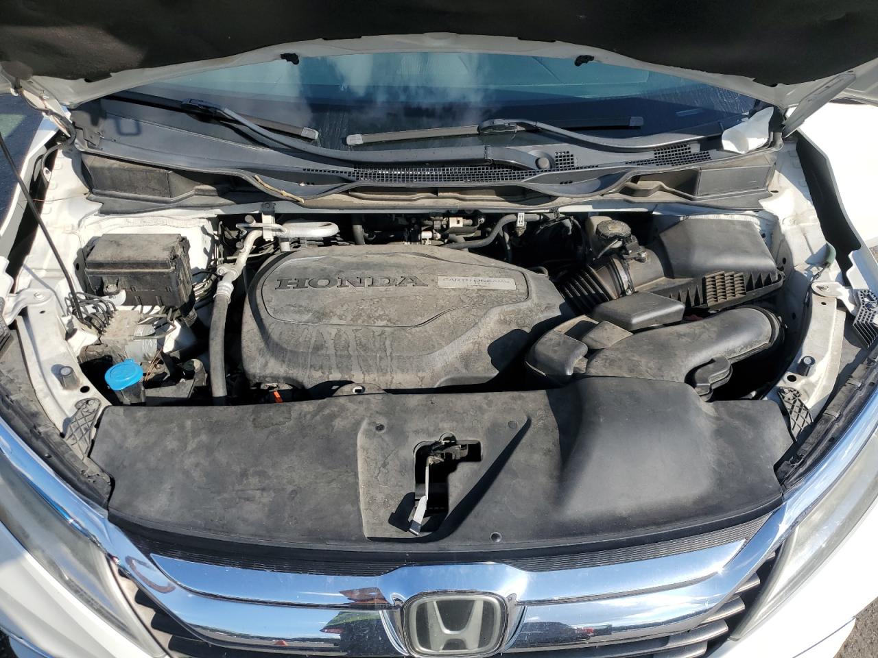 Honda Odyssey Touring Image 6