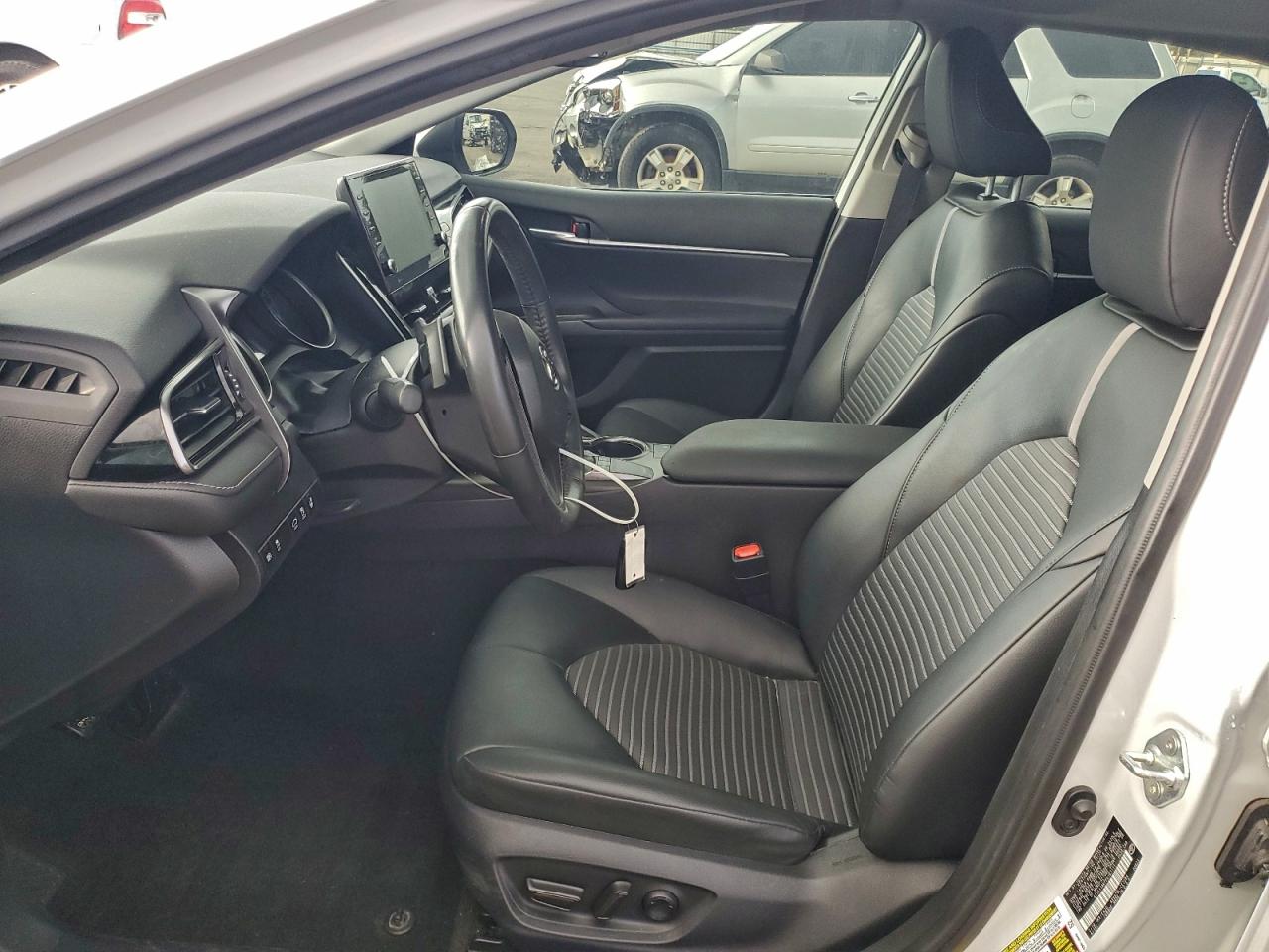 Toyota Camry Se Night Shade Image 3