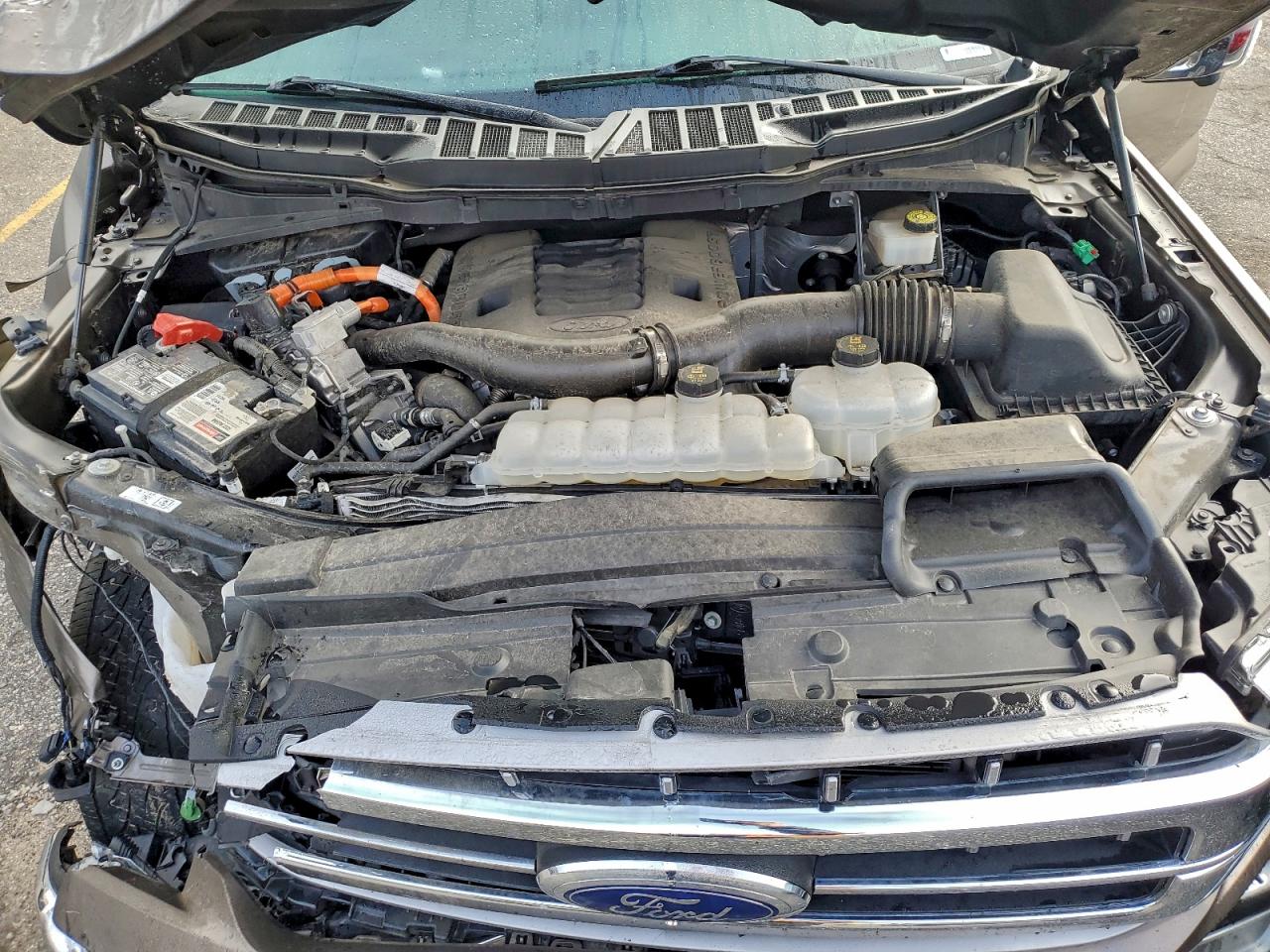 Ford F-150 Supercrew Image 5