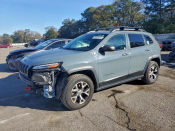  Salvage Jeep Cherokee