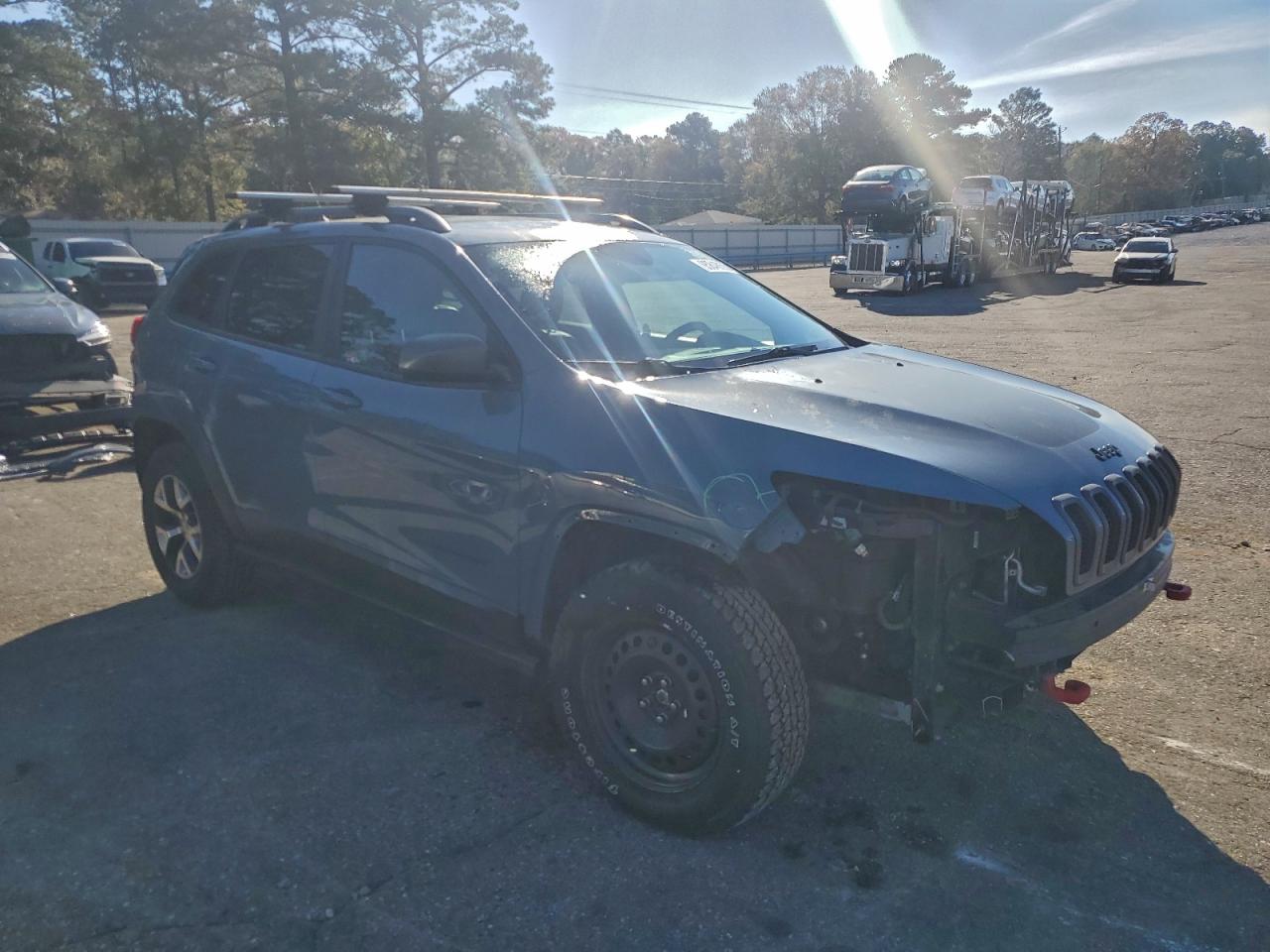 Jeep Cherokee Trailhawk Image 6