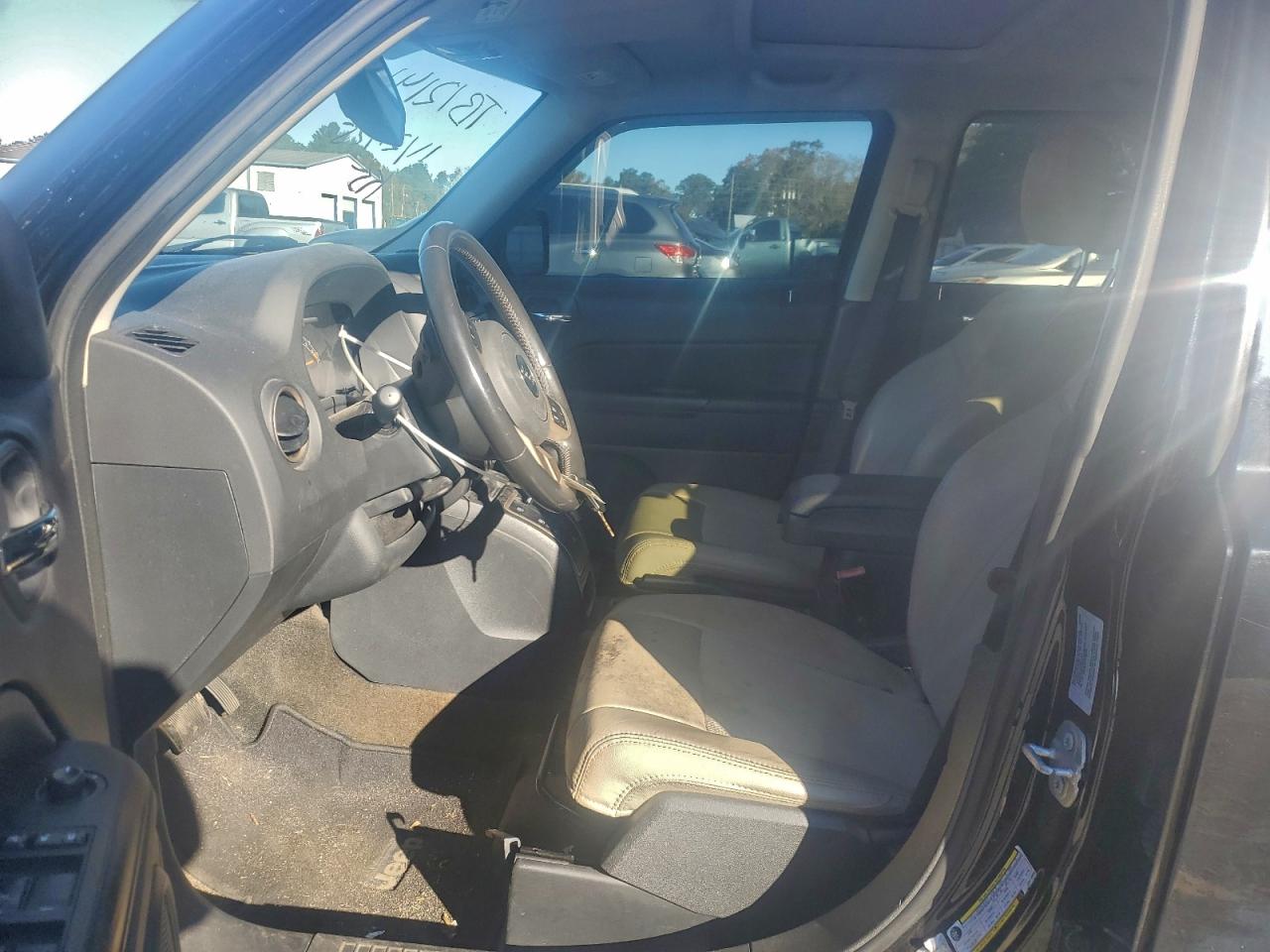 Jeep Patriot Sport Image 8