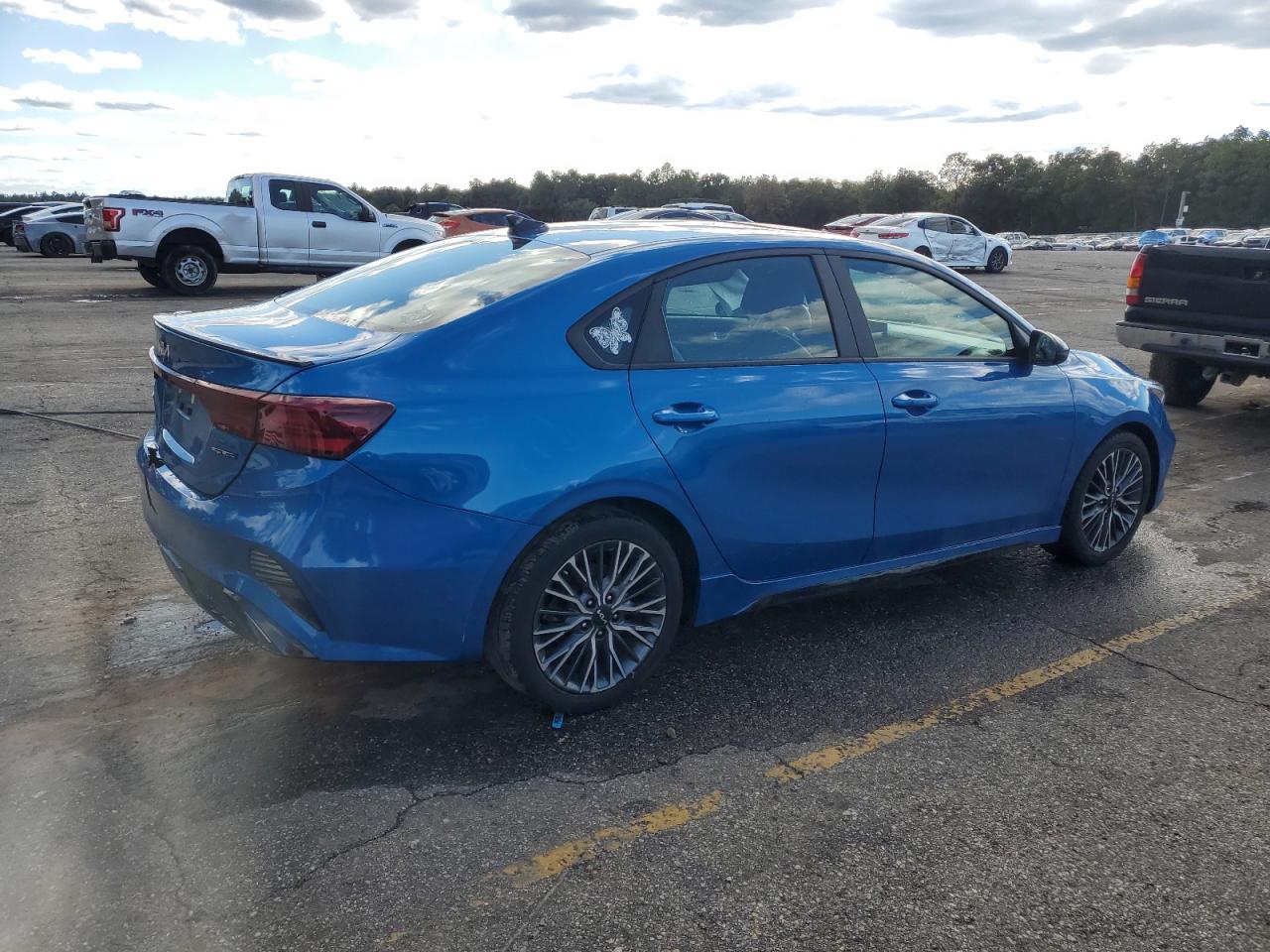 Kia Forte Gt Line Image 2