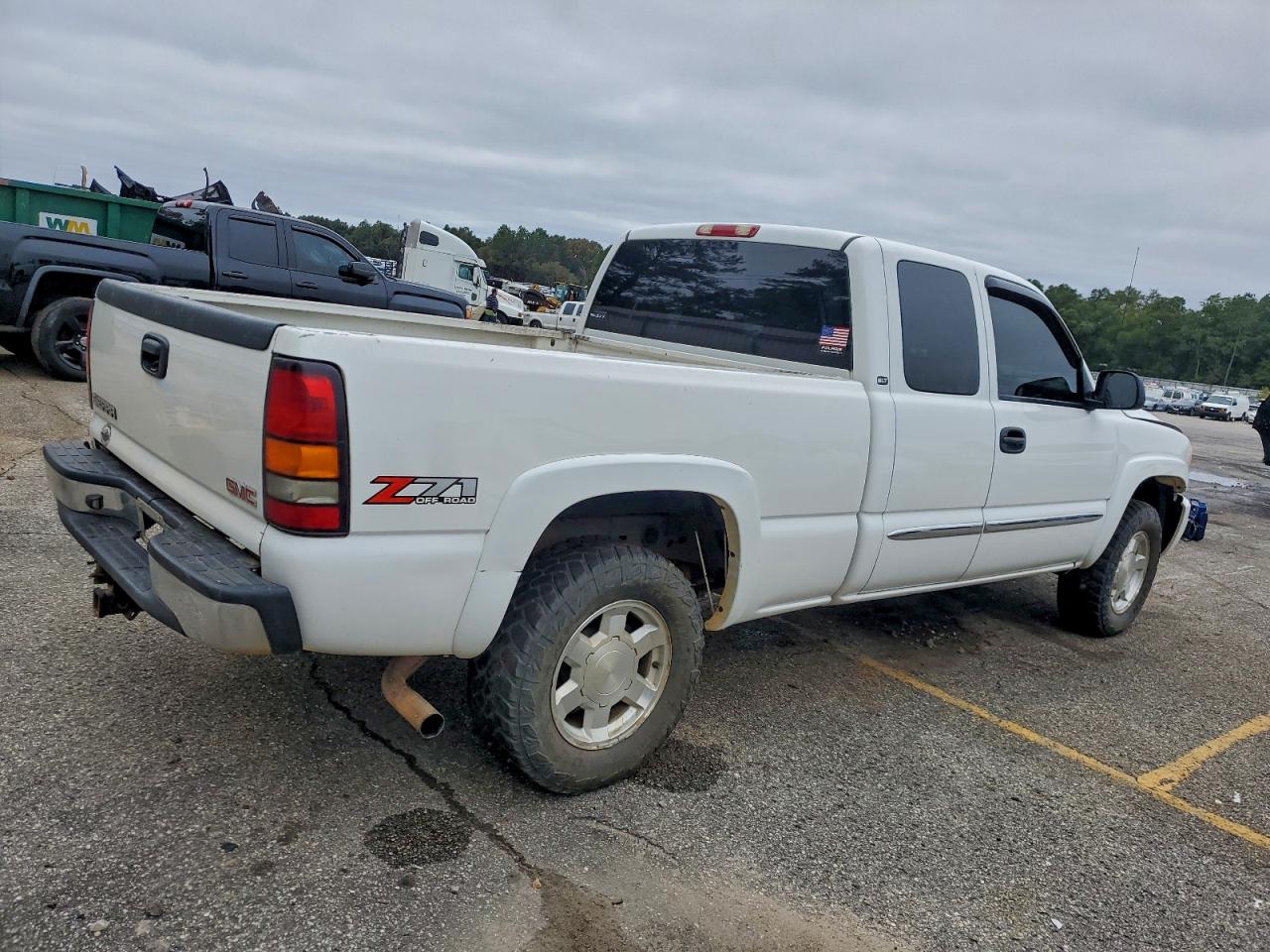 GMC Sierra K1500 Image 2