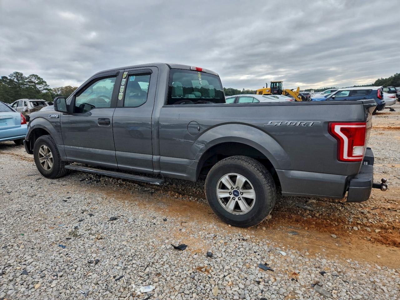 Ford F-150 Super Cab Image 5