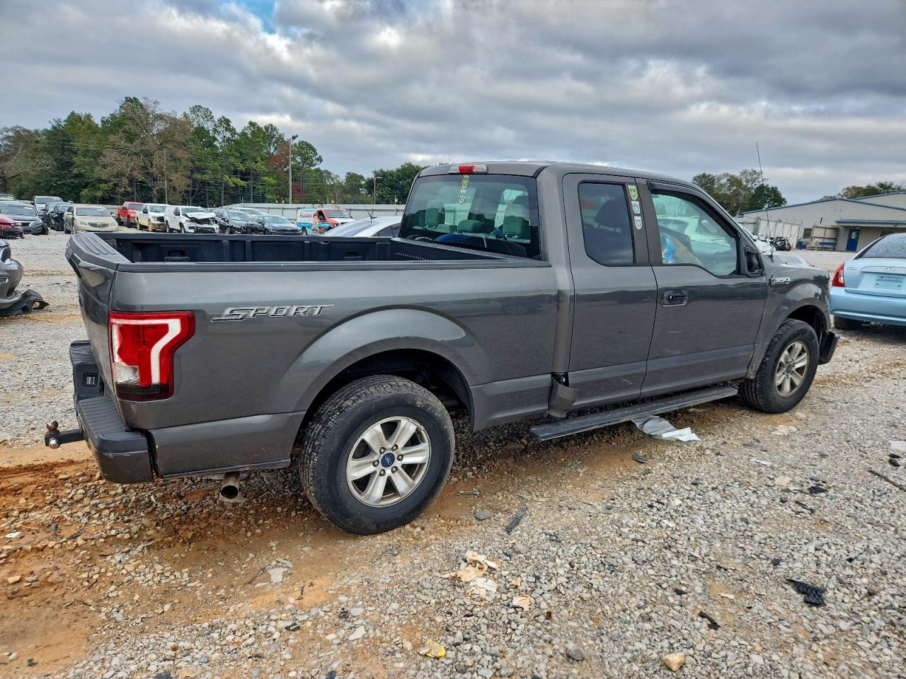 Ford F-150 Super Cab Image 7