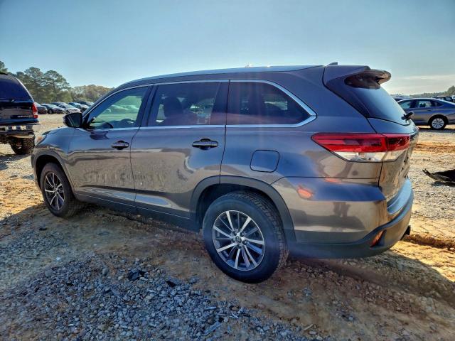 Toyota Highlander Se Image 2