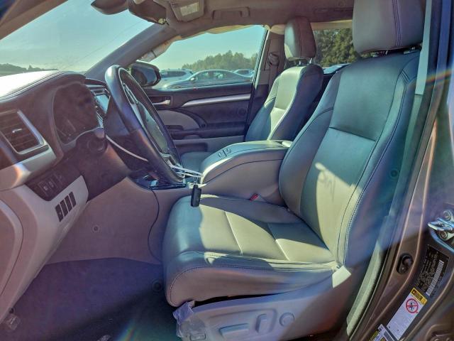 Toyota Highlander Se Image 5