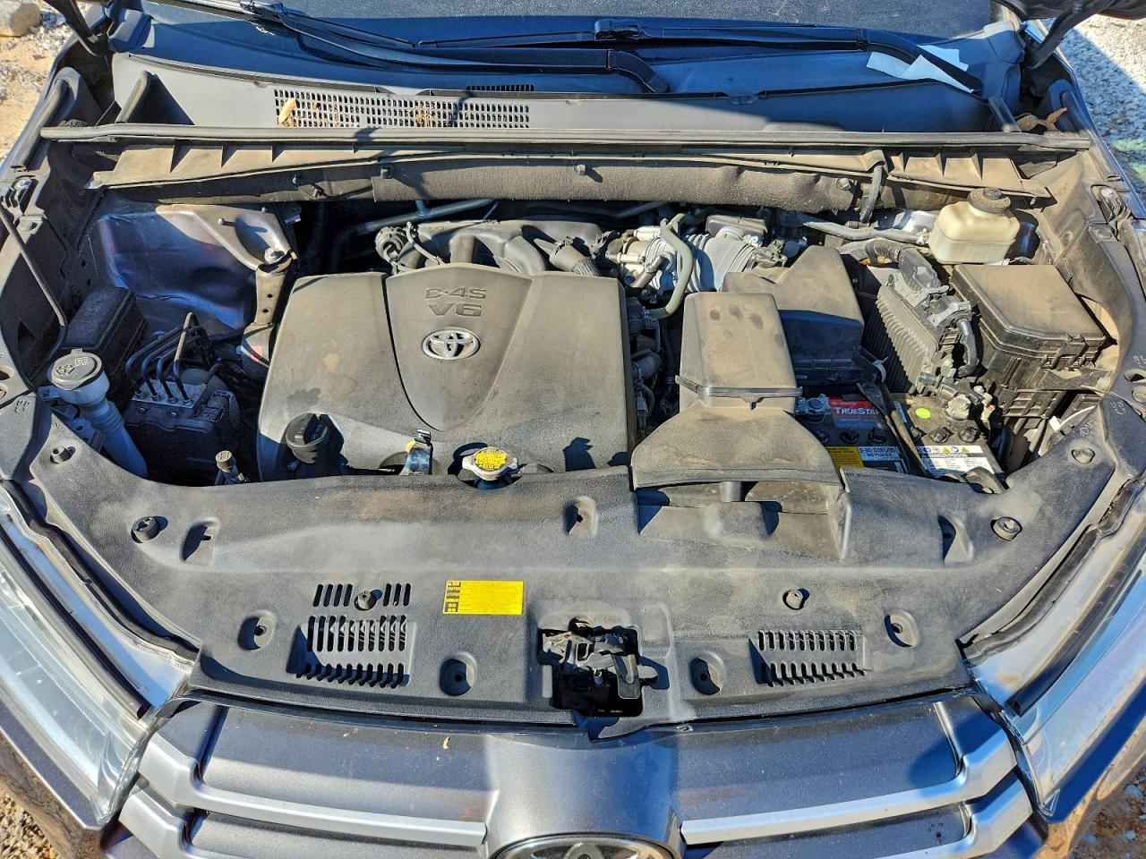 Toyota Highlander Se Image 12