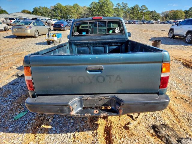 Toyota Tacoma Image 11