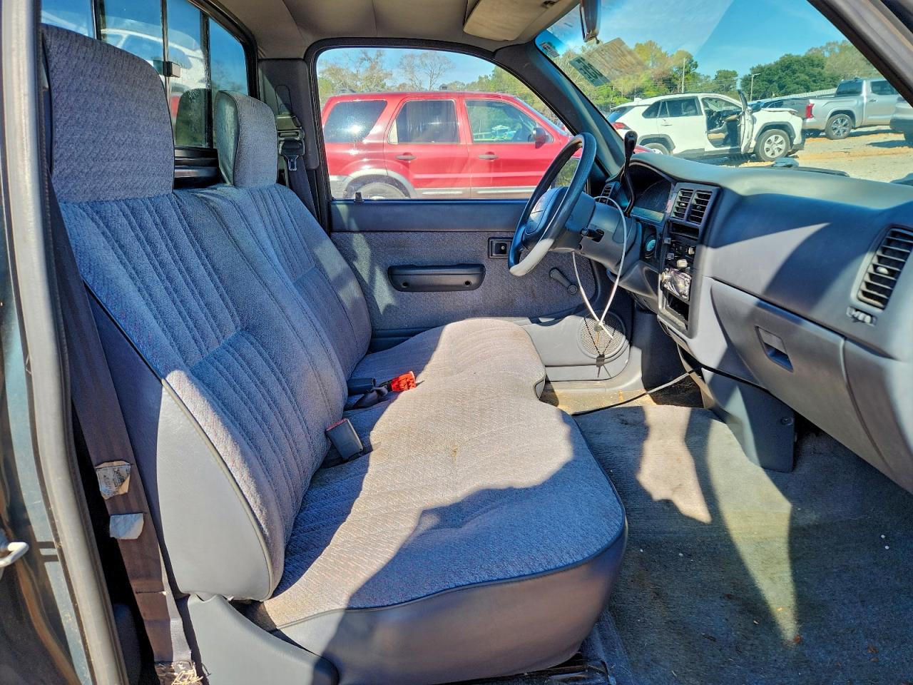 Toyota Tacoma Image 5