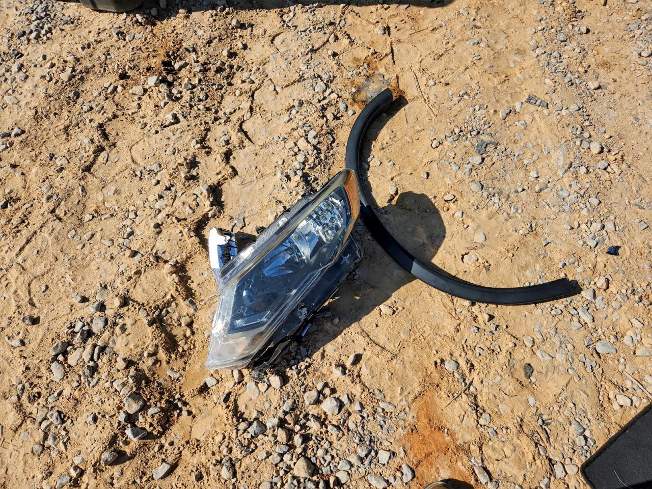 Nissan Rogue S Image 7