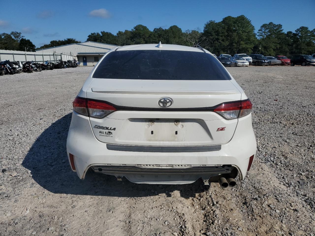 Toyota Corolla Se Image 10