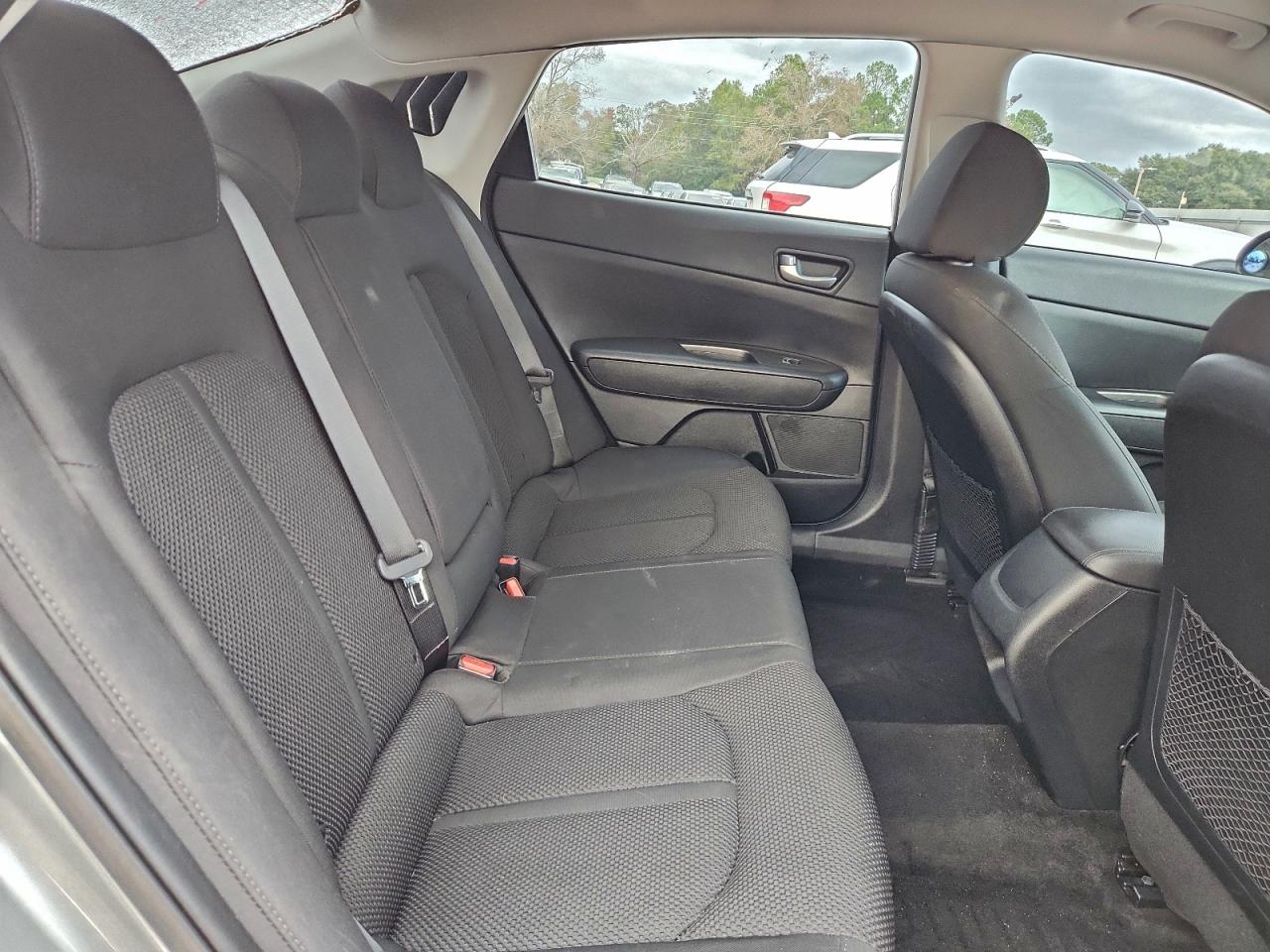 Kia Optima Lx Image 13