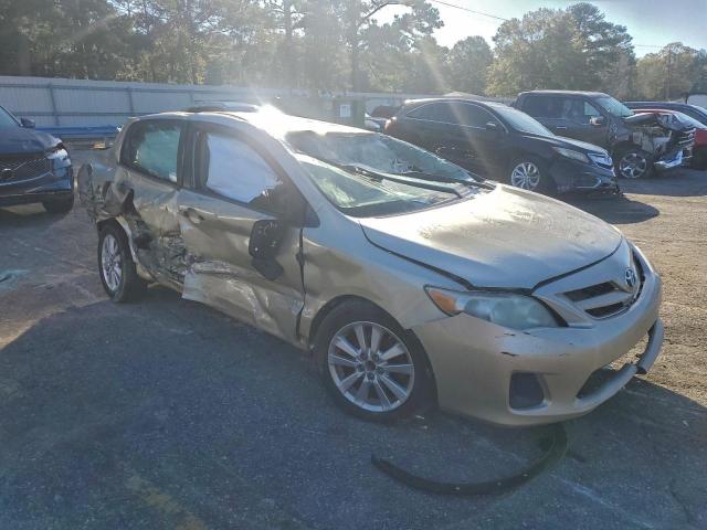 Toyota Corolla Base Image 12