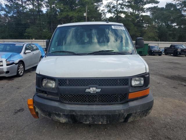 Chevrolet Express Image 13