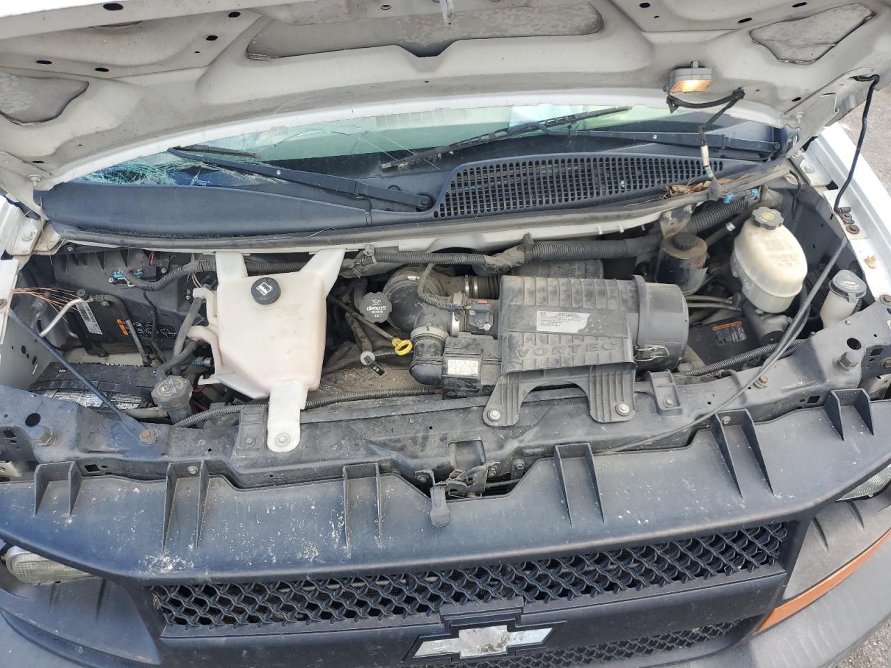 Chevrolet Express Image 6