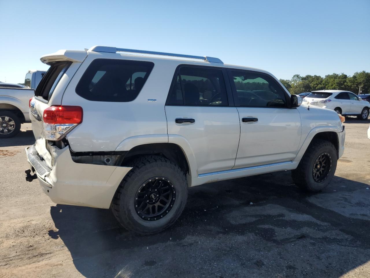 Toyota 4Runner Sr5 Image 8