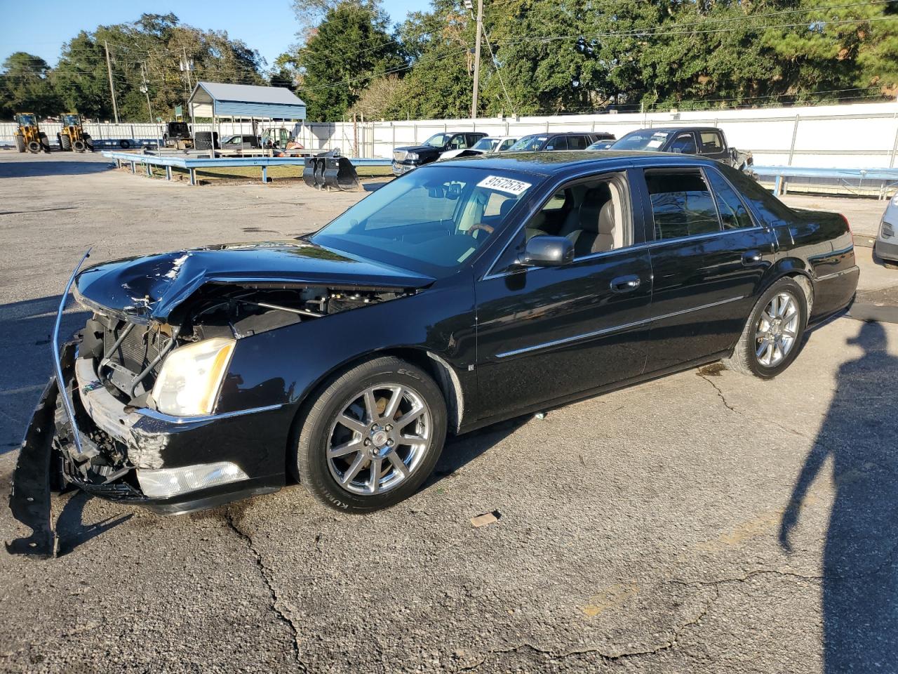 Cadillac DTS Image 1