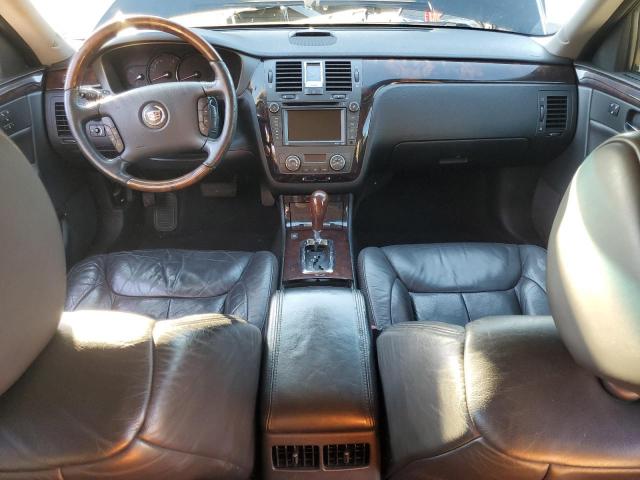 Cadillac DTS Image 8