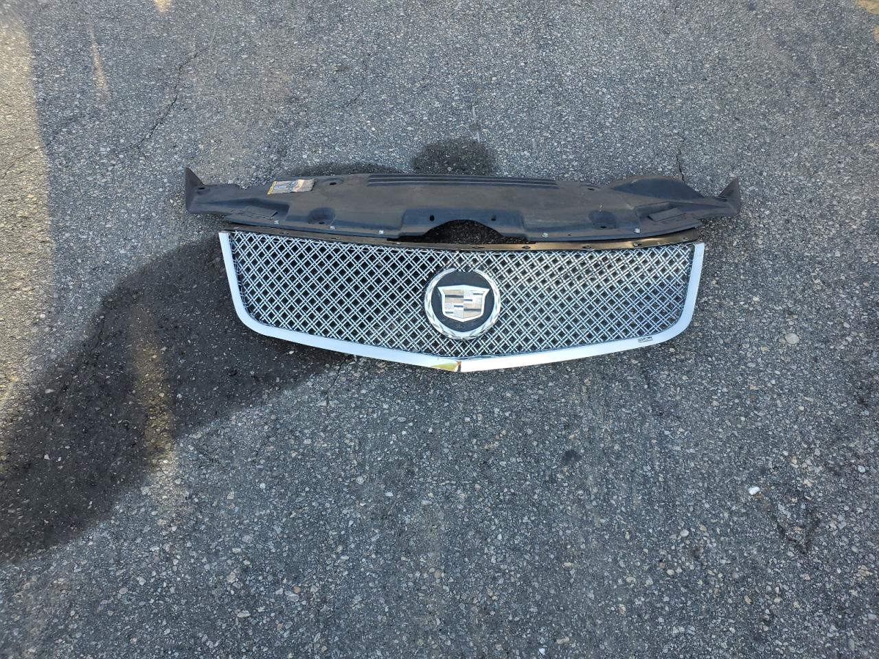 Cadillac DTS Image 13