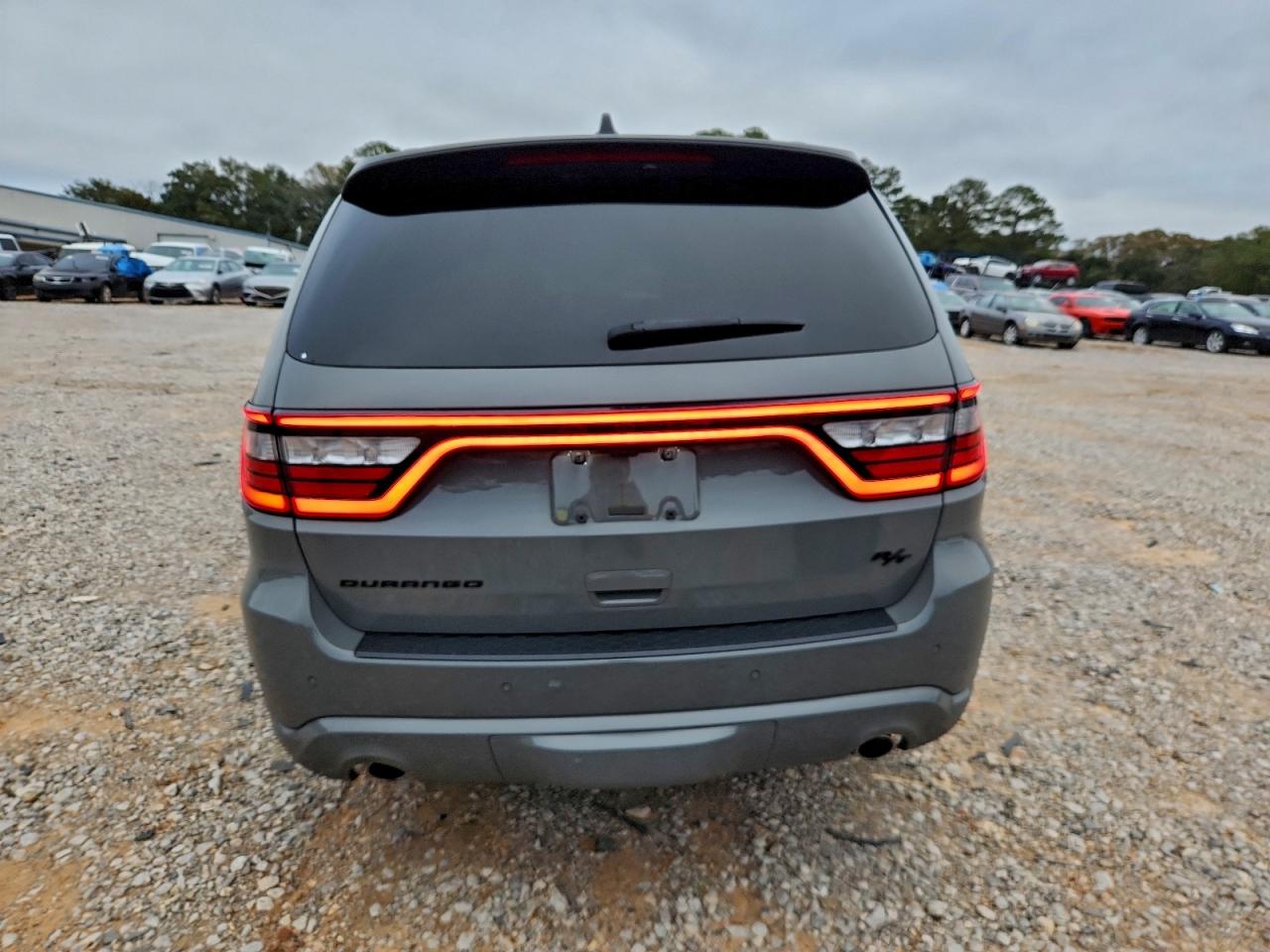 Dodge Durango R/t Image 2