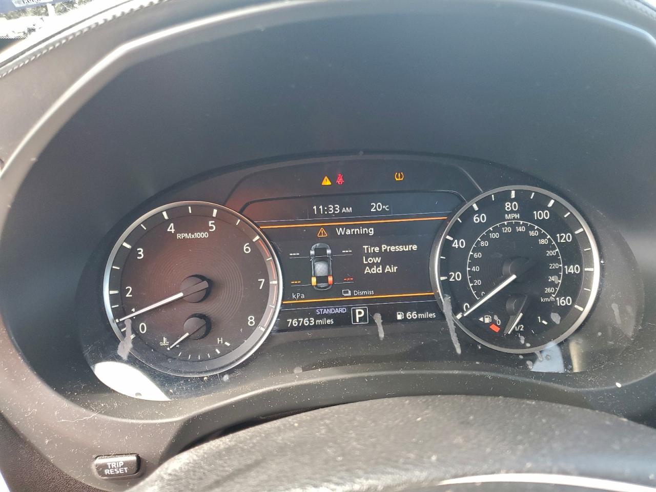 INFINITI Qx Essential Image 11