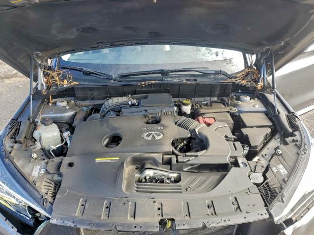 INFINITI Qx Essential Image 13