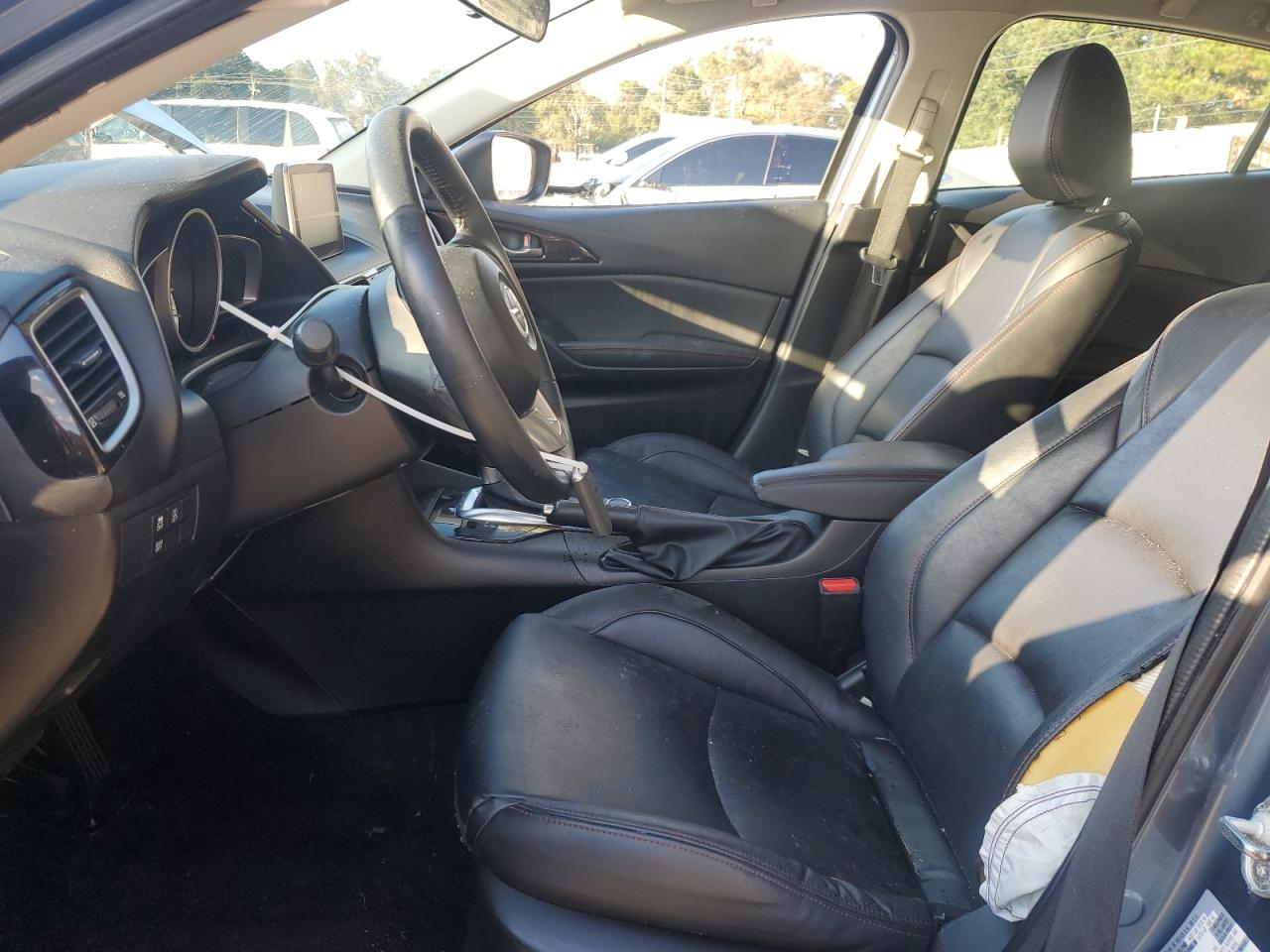 Mazda 3 Grand Touring Image 11