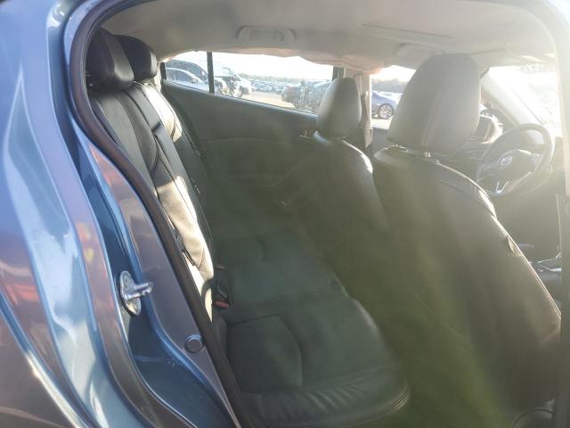 Mazda 3 Grand Touring Image 3