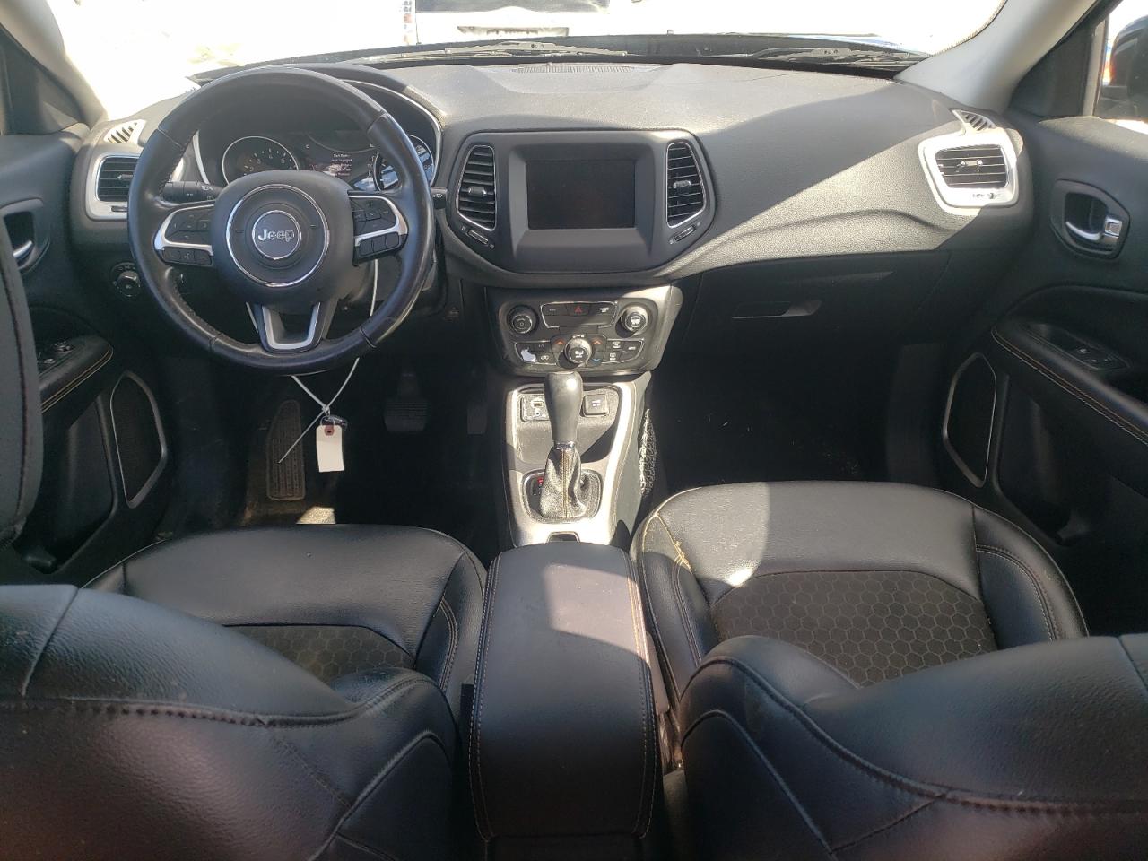 Jeep Compass Latitude Image 8