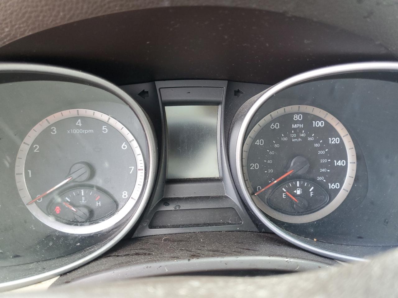 Hyundai SANTA FE Image 8