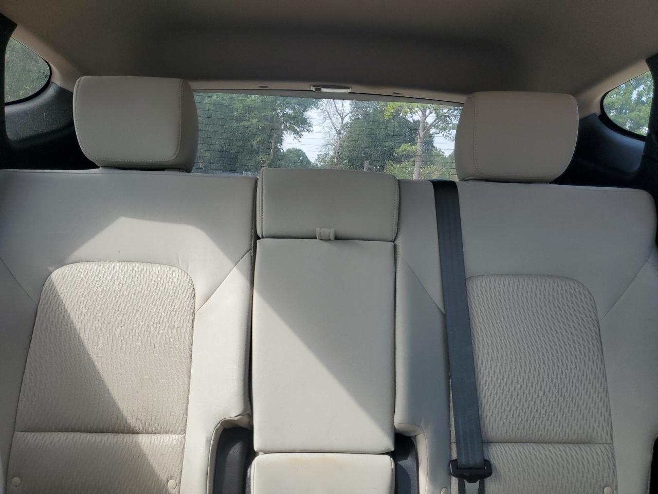 Hyundai SANTA FE Image 9