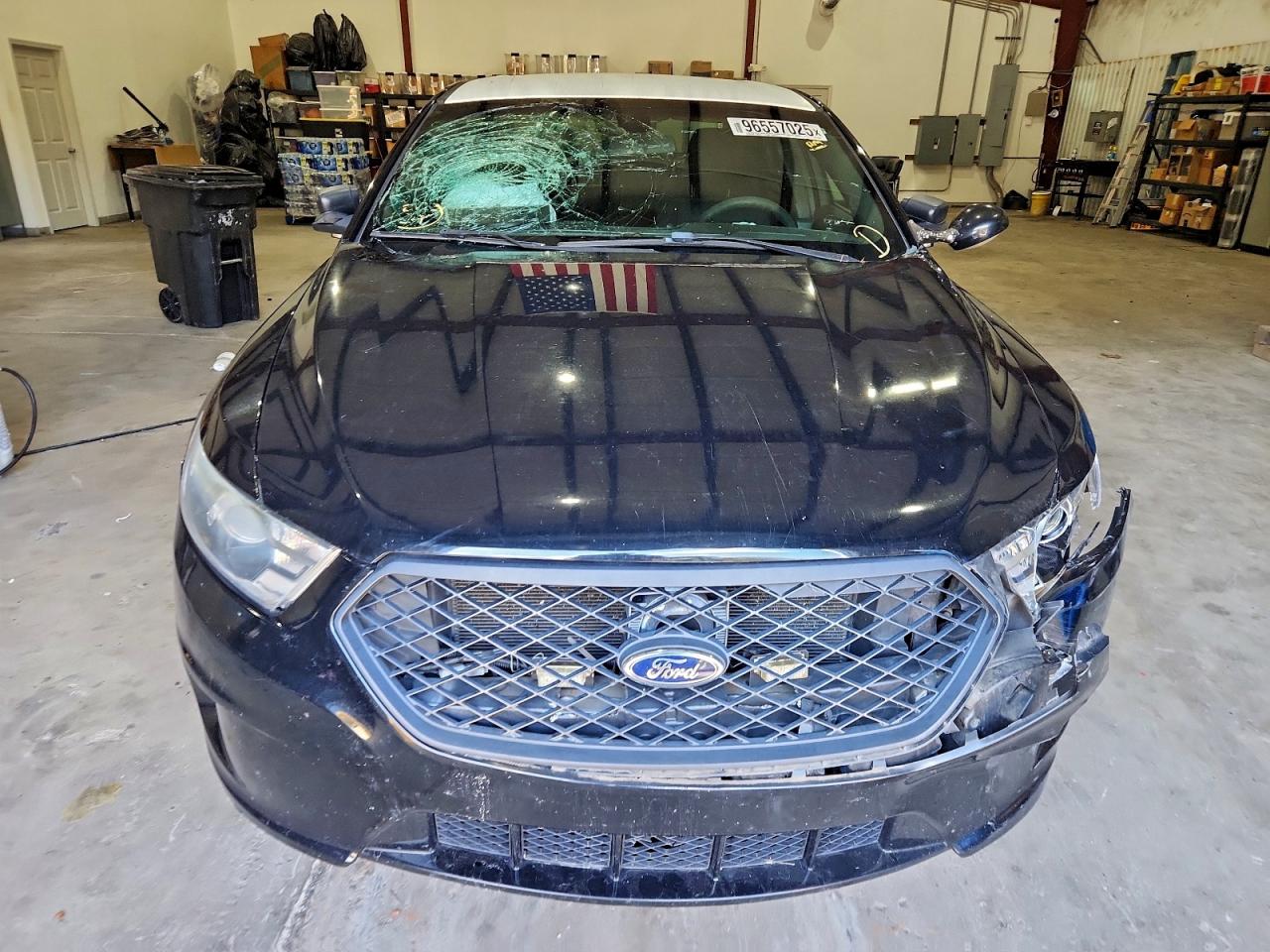 Ford Taurus Police Interceptor Image 10
