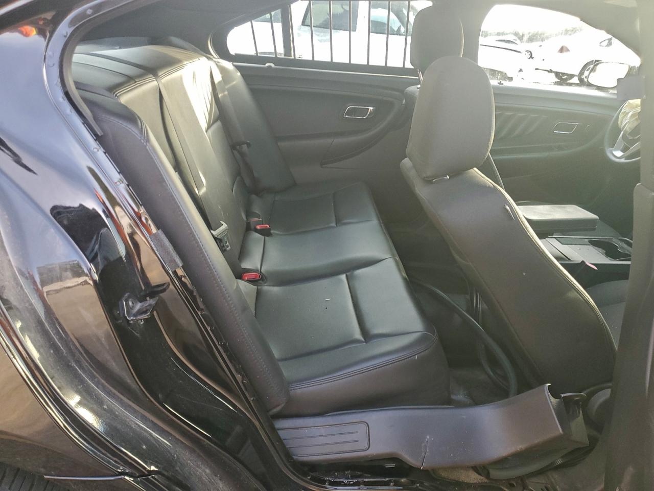 Ford Taurus Police Interceptor Image 7