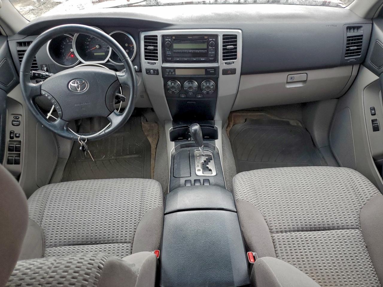 Toyota 4Runner Sr5 Image 12