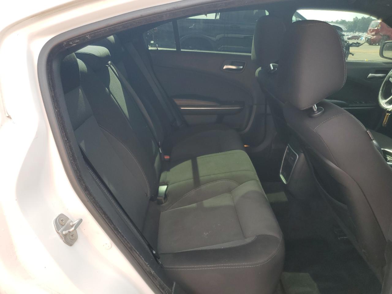 Dodge Charger Se Image 12