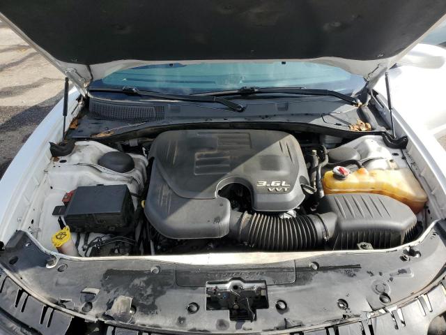 Dodge Charger Se Image 10