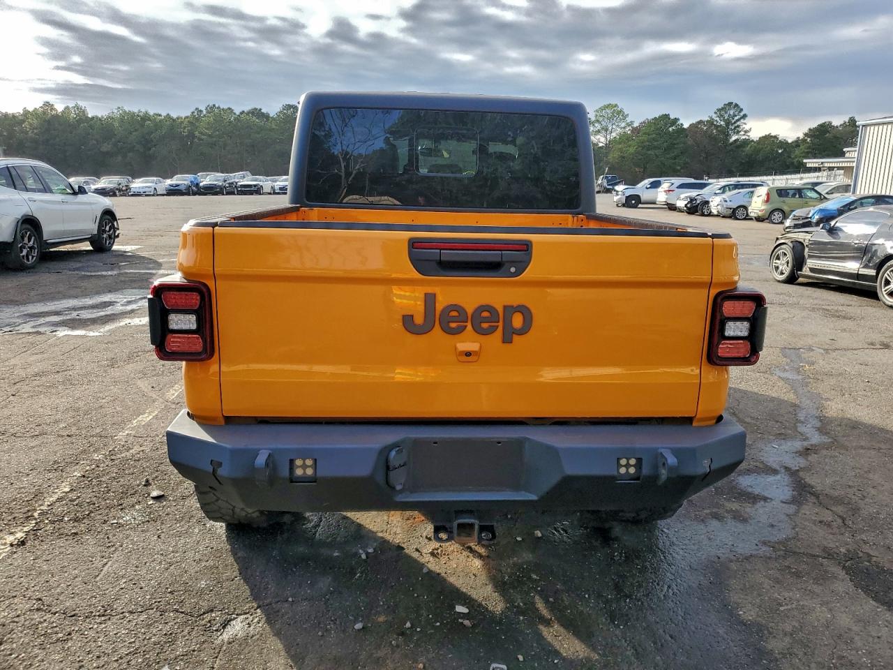 Jeep Gladiator Mojave Image 4