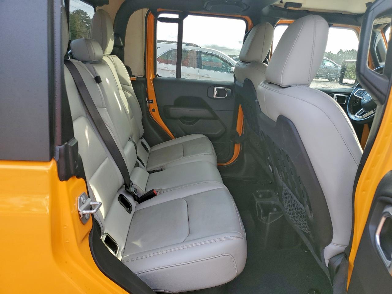 Jeep Gladiator Mojave Image 7