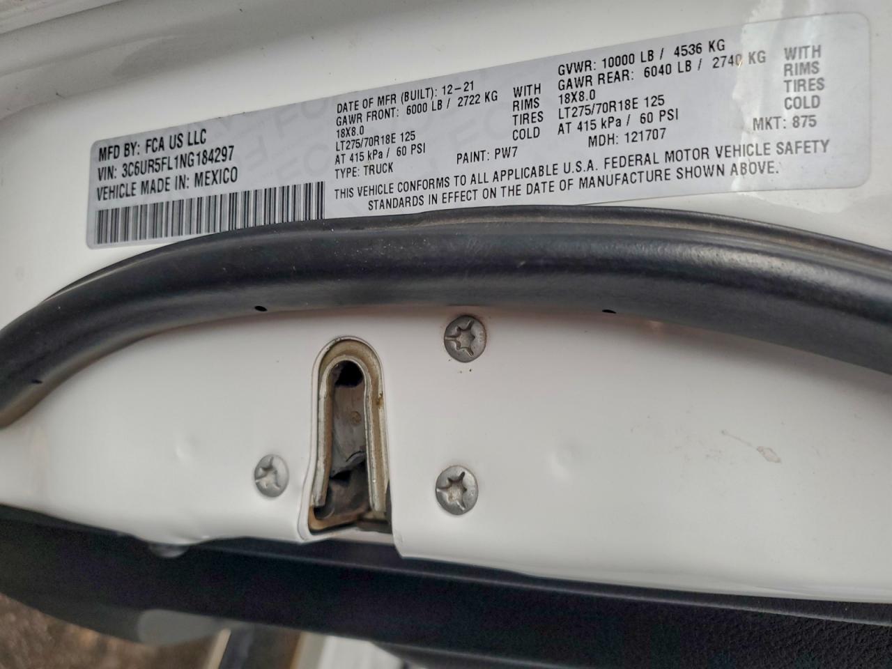 Ram 2500 Laramie Image 9