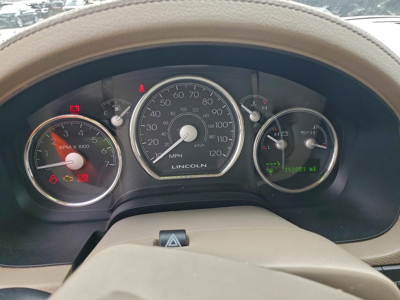 Lincoln Mark LT Image 11