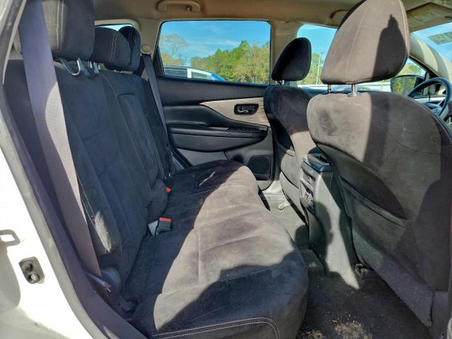 Nissan Murano S Image 4