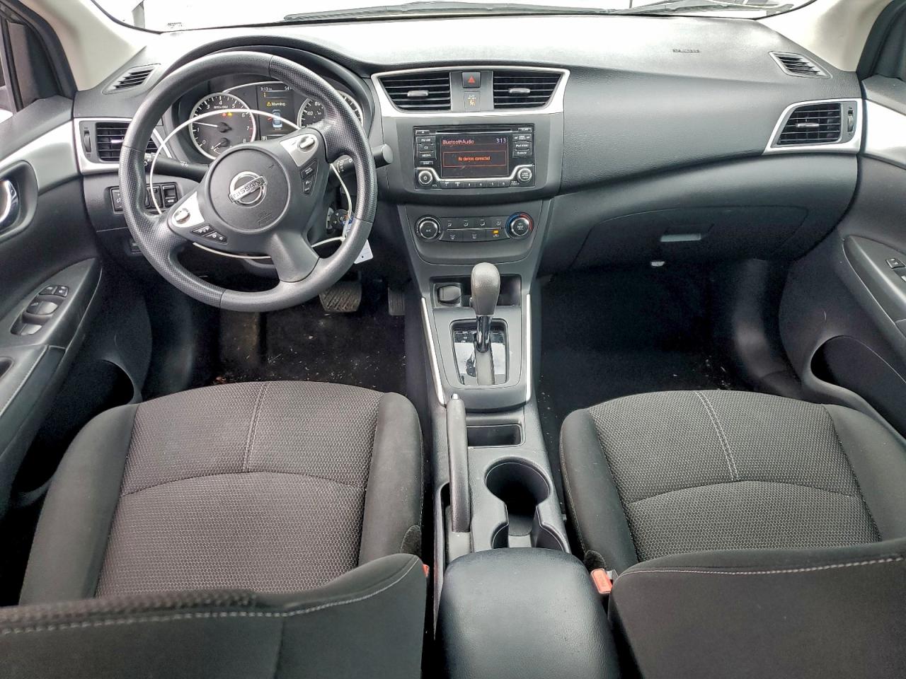 Nissan Sentra S Image 11