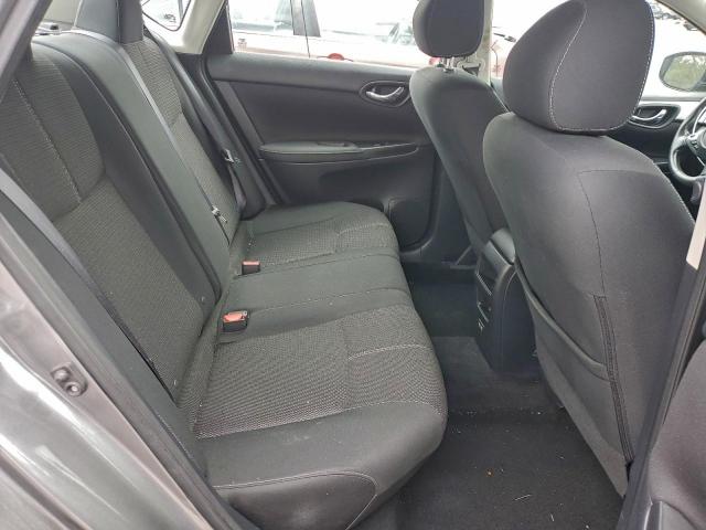 Nissan Sentra S Image 2