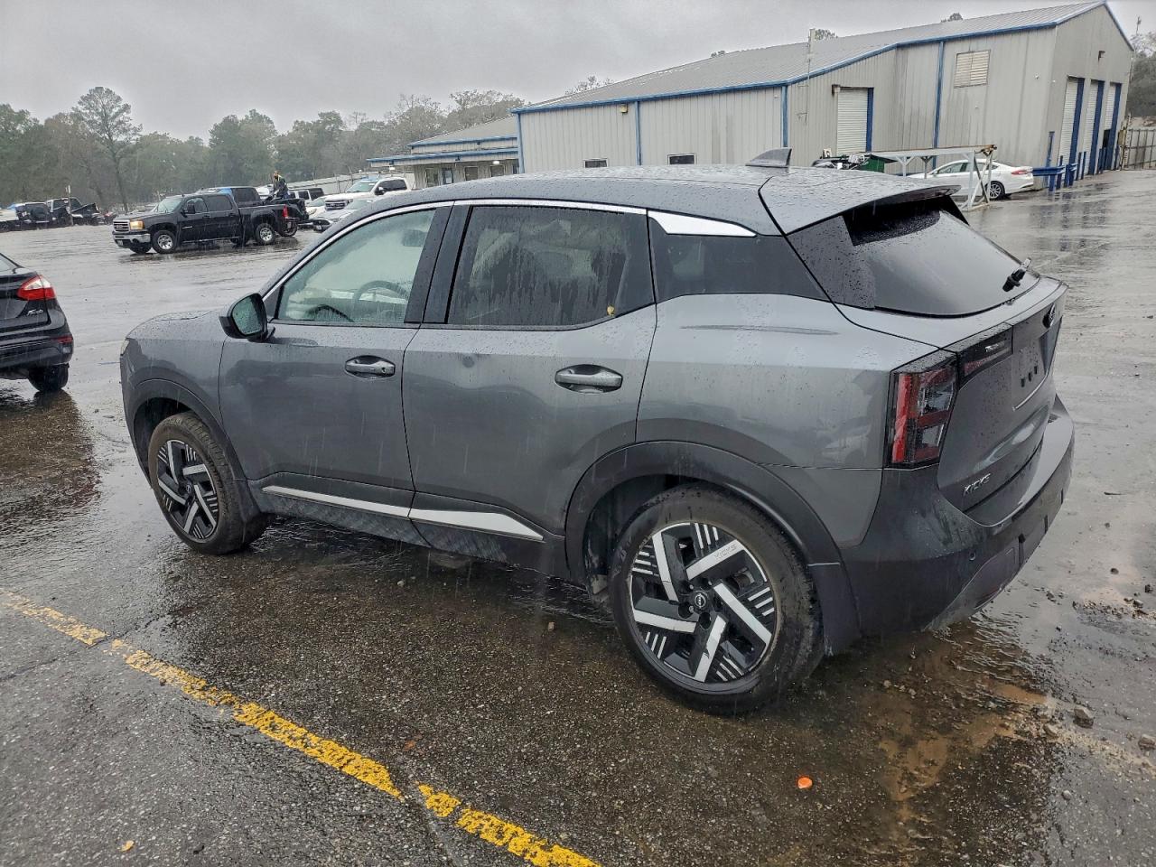 Nissan Kicks Sv Image 3