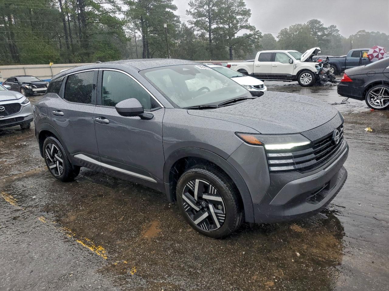 Nissan Kicks Sv Image 5